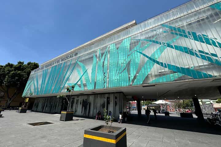 EXCLUSIVE TOUR Tequila & Mezcal - small groups