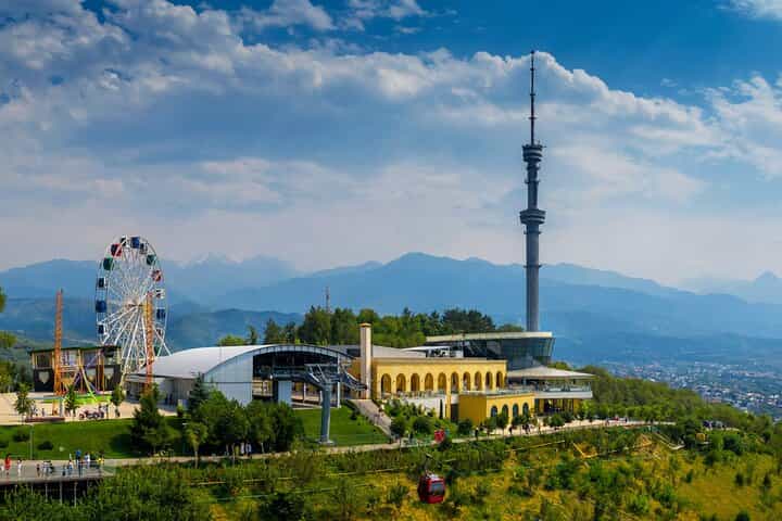 Almaty: Jeep Private Full-Day City Tour to Top Sights