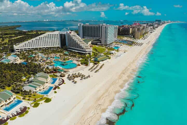 Cancun Guided Sightseeing, Shopping and Tasting Tour