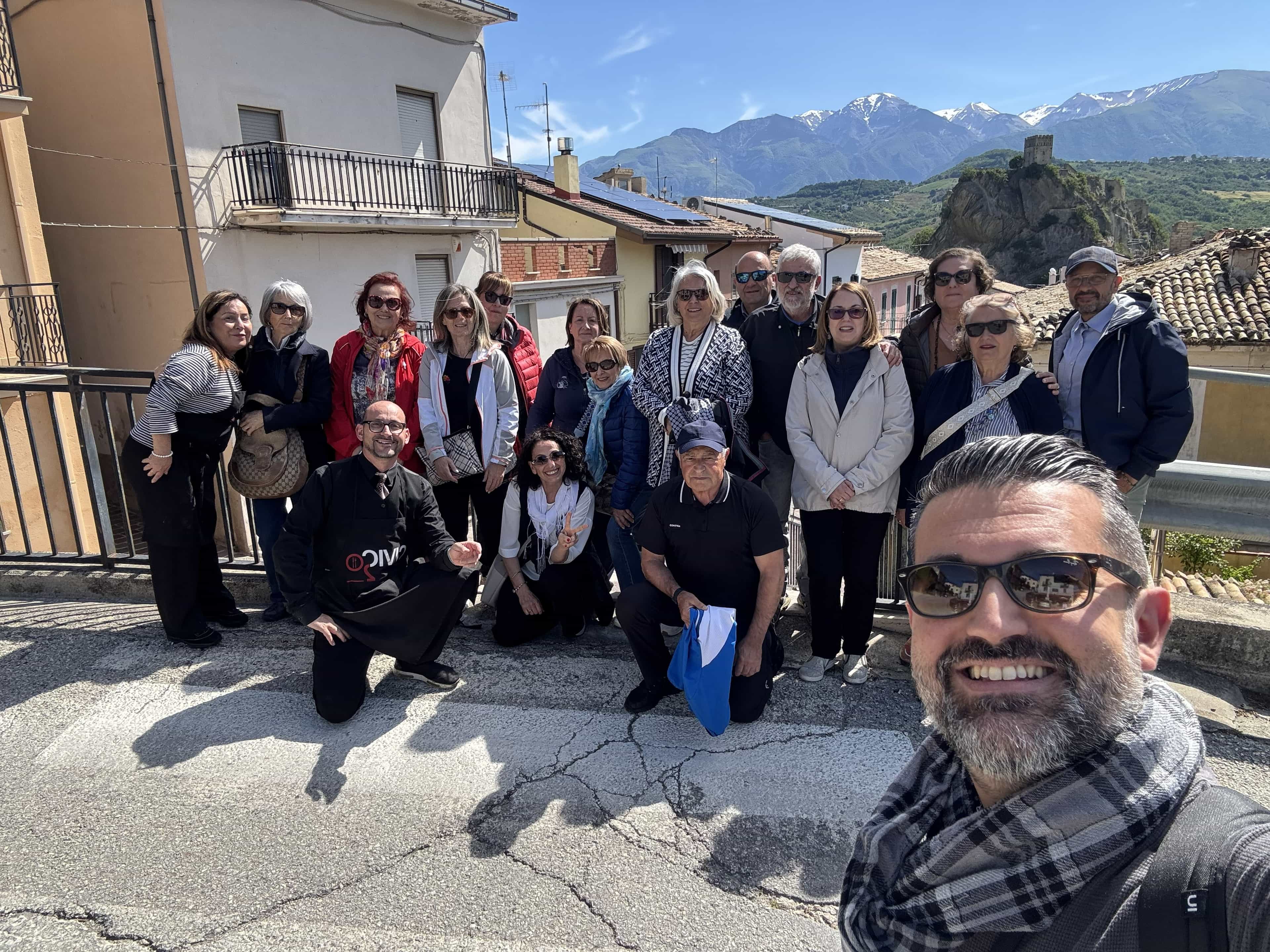 Guided Visit to Roccascalegna Castle & Lunch at Civico 20