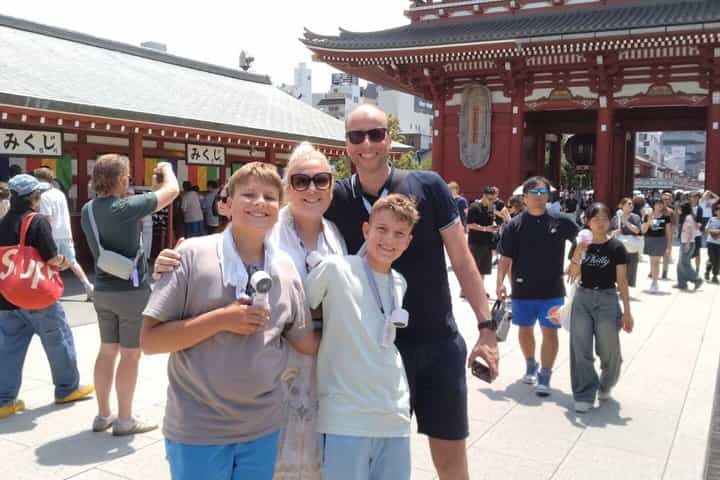 Tokyo: Asakusa Walking Tour of Sensoji Temple & Surroundings