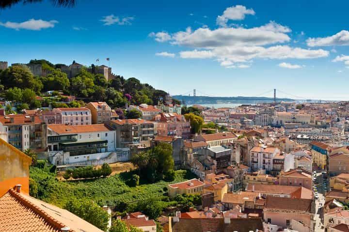 Private tour to Lisbon and Fatima fullday