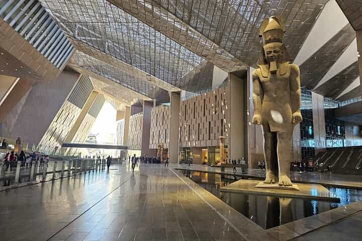 Giza Pyramids & Egyptian Museum Tour