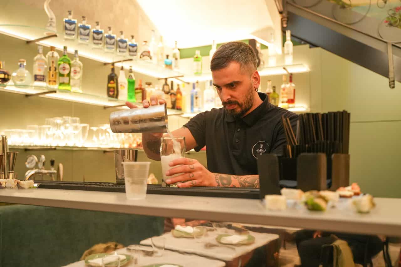 [SHARED] Naples Mixology Class - Cocktails & Stories