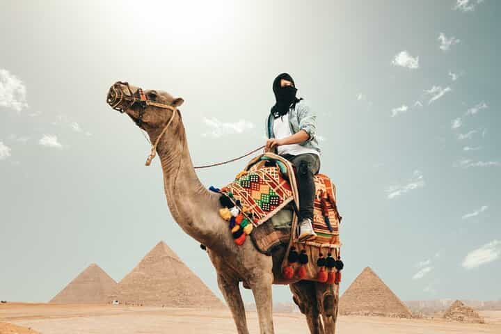 Full-Day Private Tour to Cairo from Hurghada by Bus