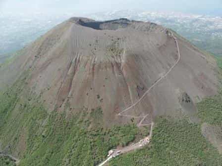 Mt Vesuvius with Winery Visit