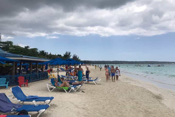 Negril 7 Mile Beach & Ricks Cafe Sunset Tour (Private )