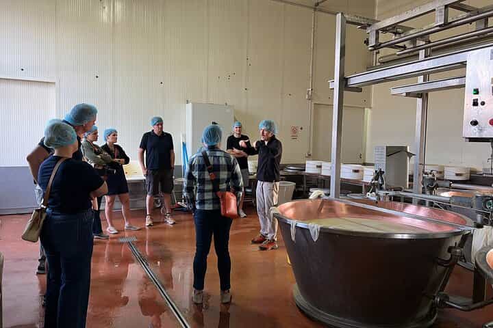  Food Valley: Parmesan, Prosciutto, Balsamic, Wine & Ferrari Day Tour