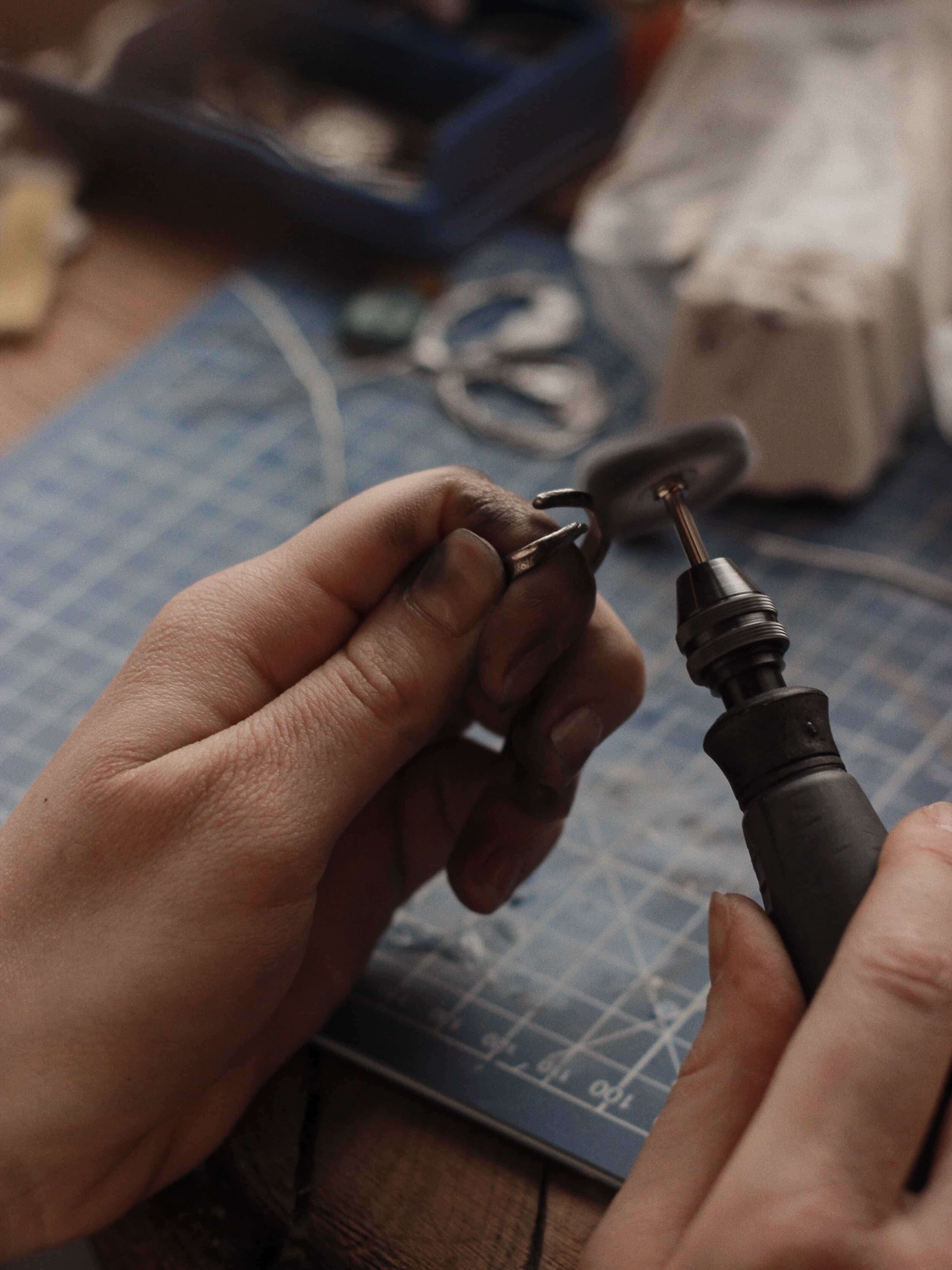 Beginner Class Becomes Silversmith With Bali Silver Material