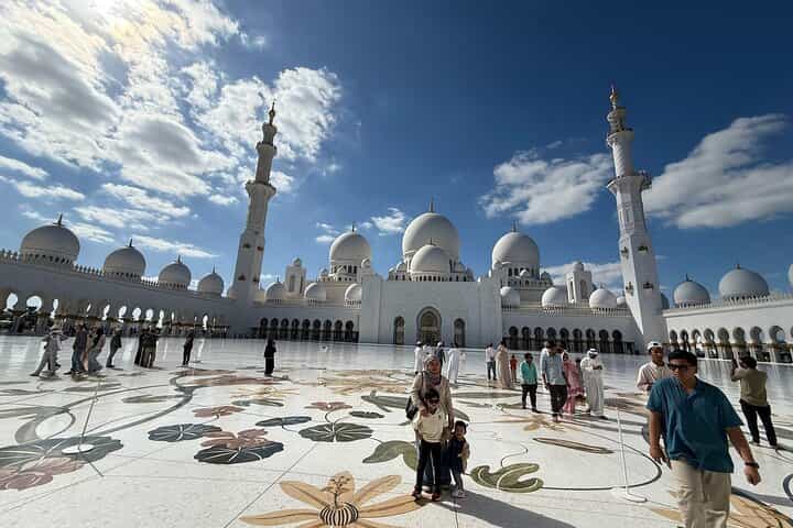 Abu Dhabi Sightseeing Tour Grand Mosque Oldest Souk Heritage 