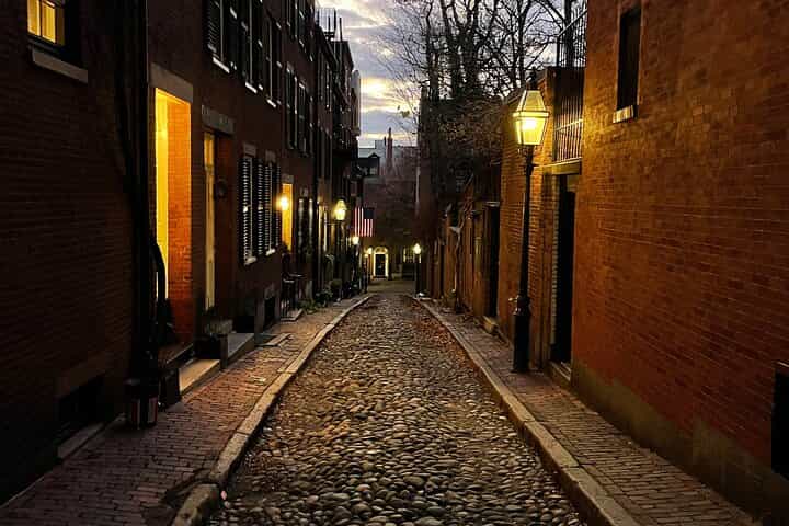 Self-Guided Boston Christmas Tour