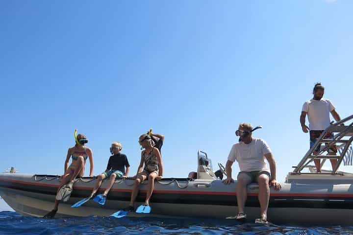 Private Cruise to Poseidon Temple at Sounio Cape with Snorkeling and Swimming