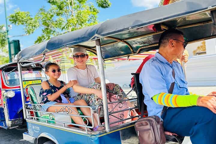 Bangkok Day Tour: Food, Temple & Tuk-Tuk