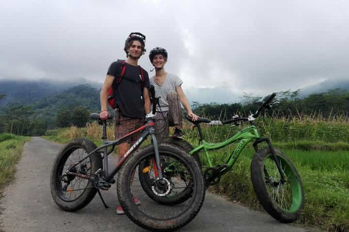 Guided Bike Tour of Central Java Village with Lunch