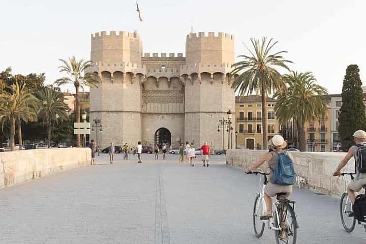 Private Old Town Golden Age Valencia Tour