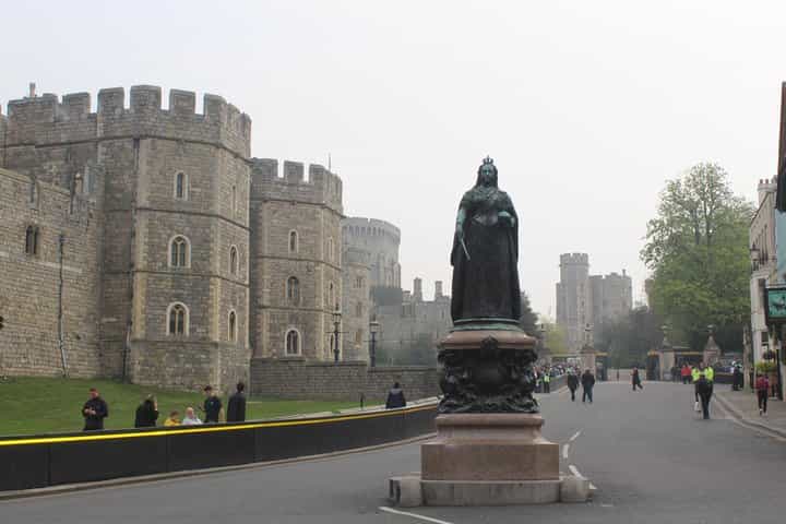 Private Transfer : Southampton Cruise Port to London Via Windsor Castle