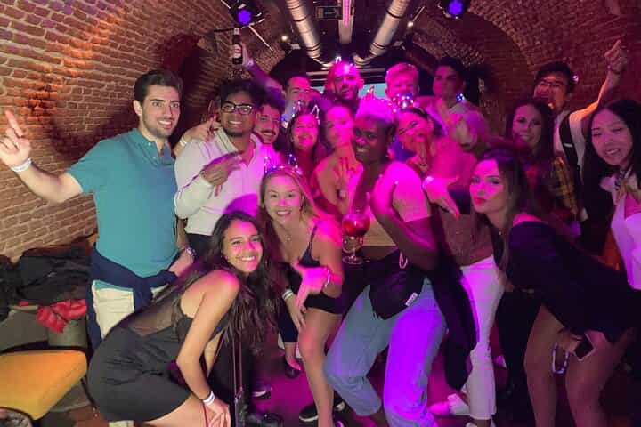 Pub Crawl Madrid by Mad Party Crew