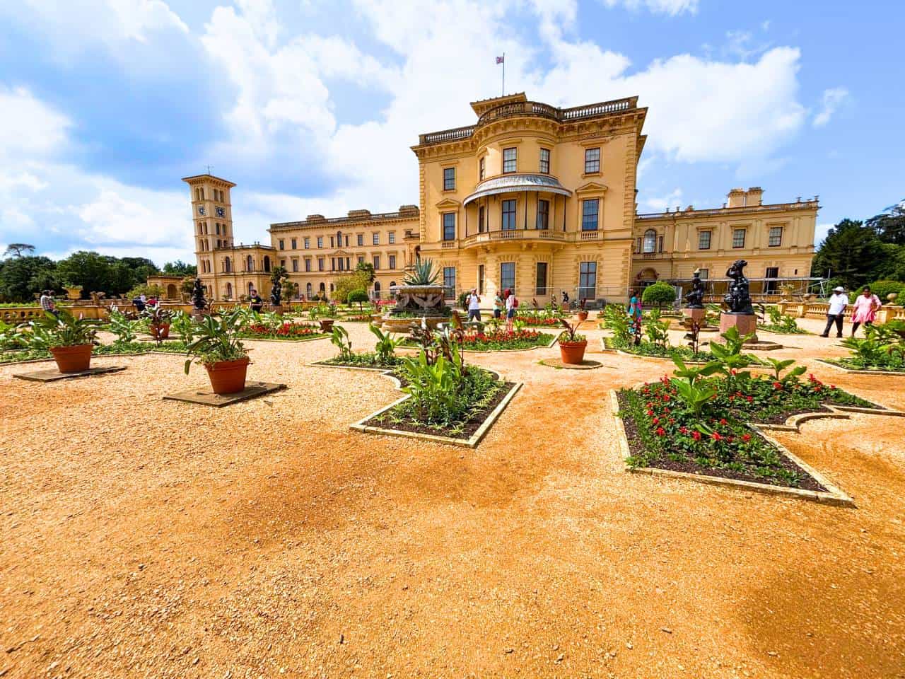 Isle of Wight Day Trip from London Including Osborne House Entry Ticket
