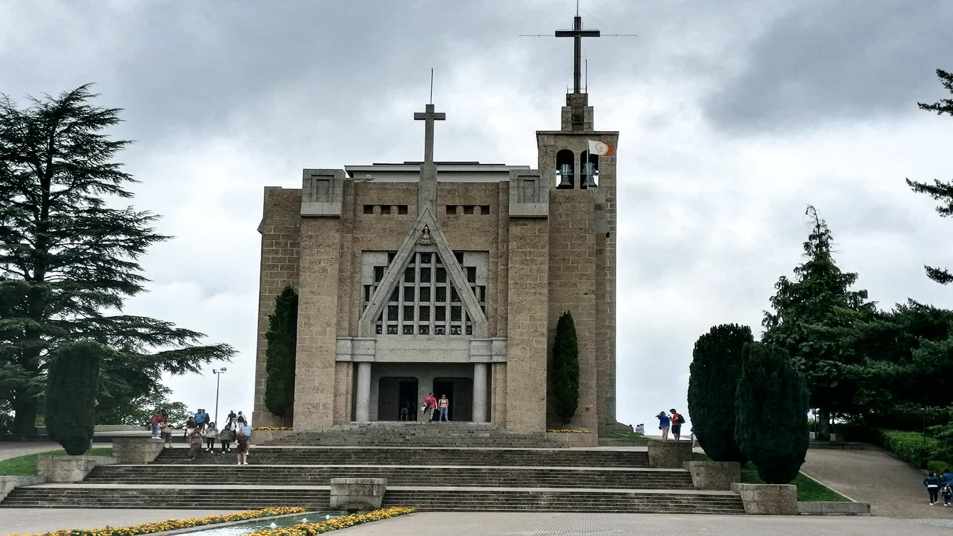 Private car transfer from Porto to Guimarães