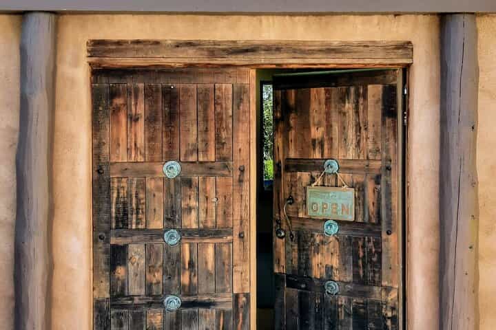  Private Santa Fe Art Experience in Historic Adobe Compound - Cerrillos Visit