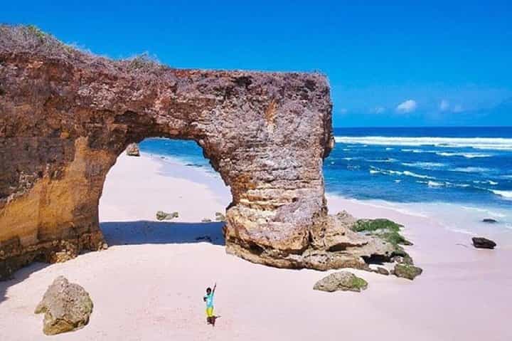 4 Days 3 Nights tour to Explore Best of West Sumba and East Sumba 