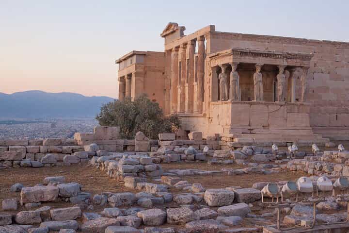 Private Acropolis, Museum and Plaka Guided Tour in Japanese