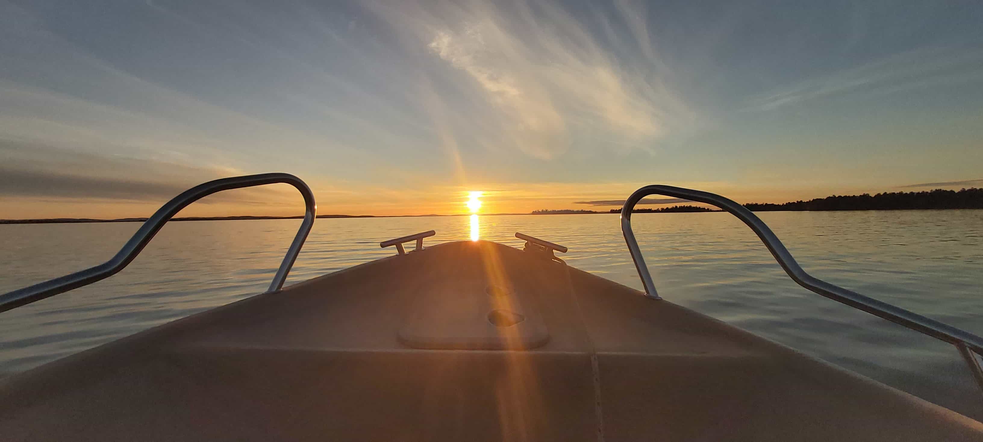 PRIVATE Boat tour to Ivalo River and Lake Inari, including BBQ 