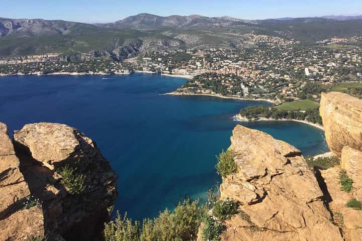 Private Day Trip to Le Castellet Cassis and Marseille