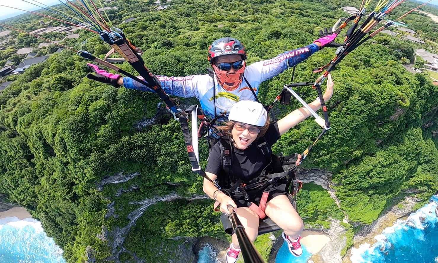 Bali Tandem Paragliding with Hotel Pickup and GoPro Video