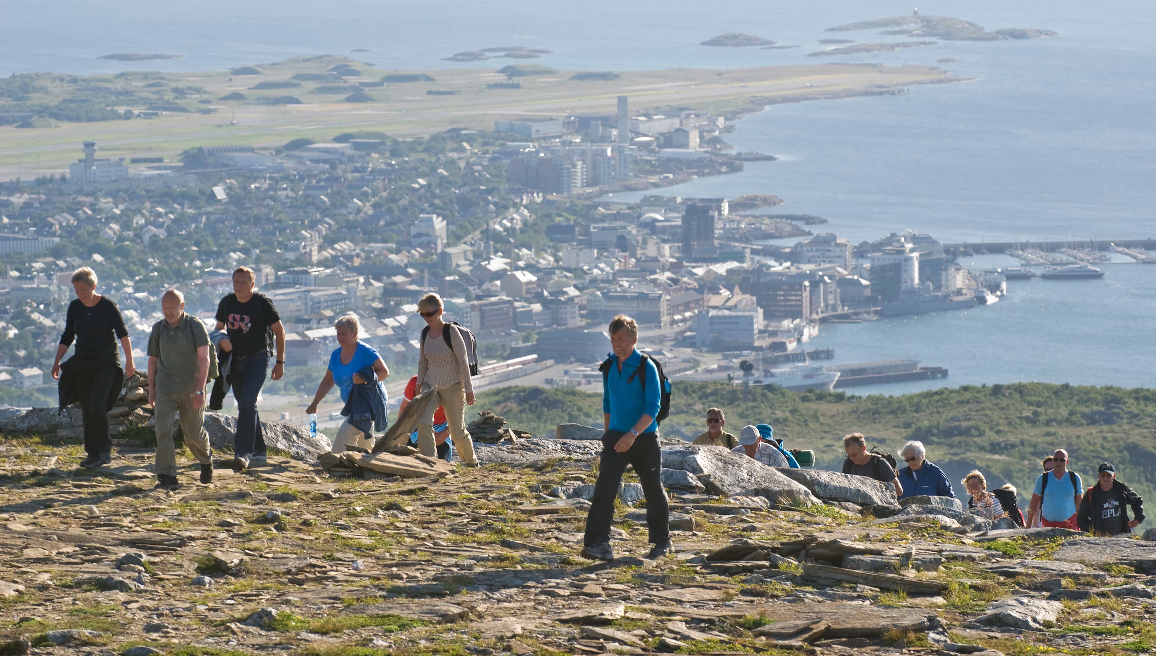 Hiking to Mt. Keiservarden