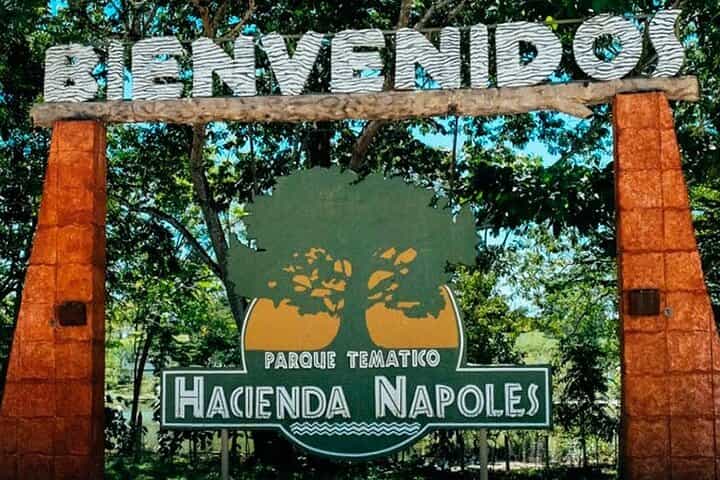 Día Completo en la Hacienda Nápoles con pasaporte premium desde Medellín 
