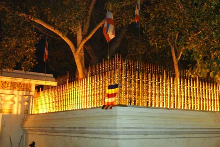 Anuradhapura And Aukana All Inclusive Day Tour From Negombo