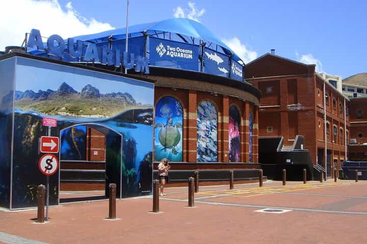 Robben Island Two Oceans Aquarium and Sunset Cruise