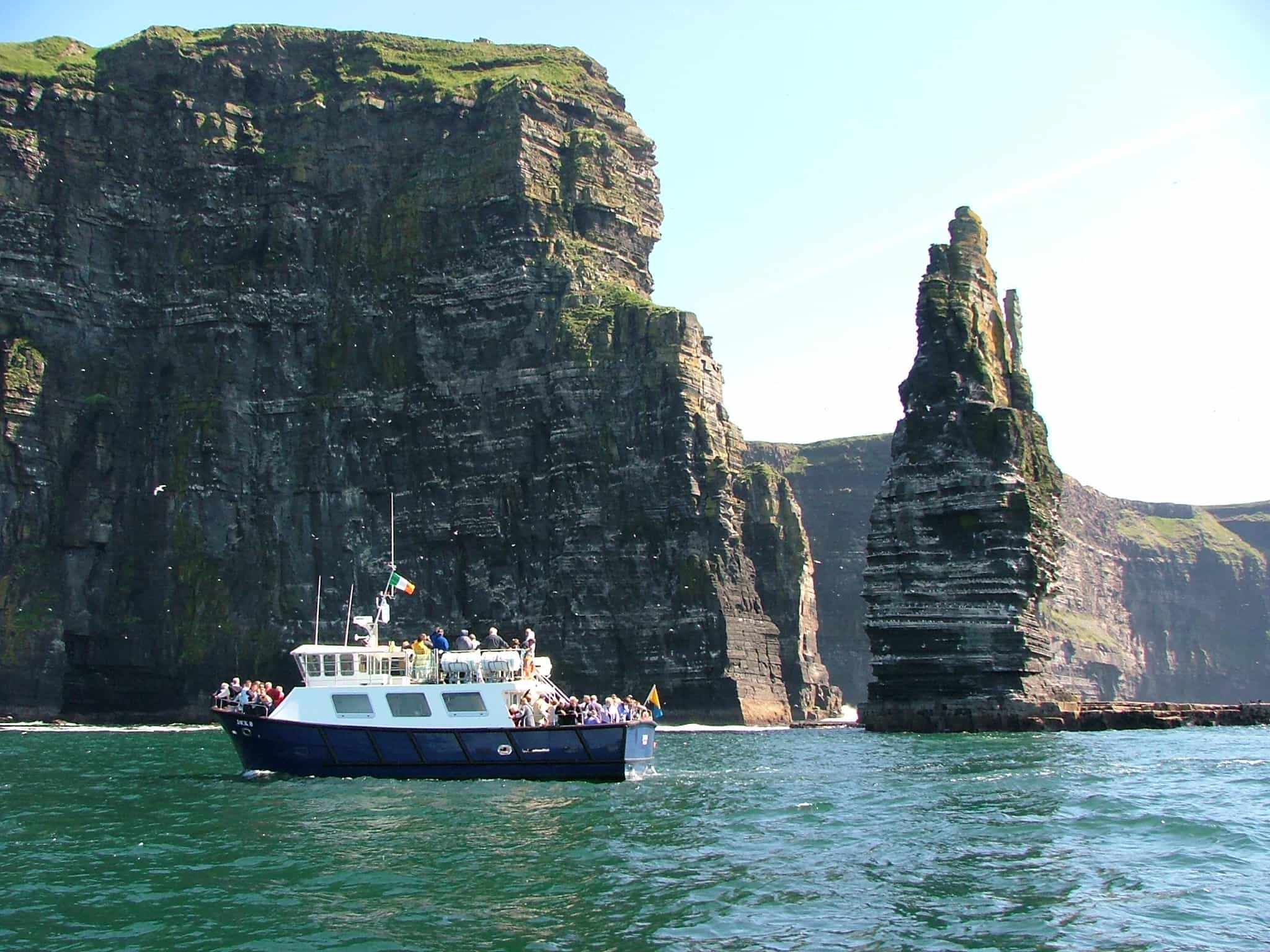Aran Islands Day Tour from Galway, including Cliffs of Moher Cruise