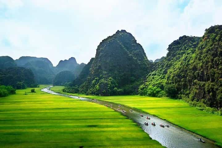 Small Group Ninh Binh Hoa Lu Tam Coc Full Day Tour from Hanoi