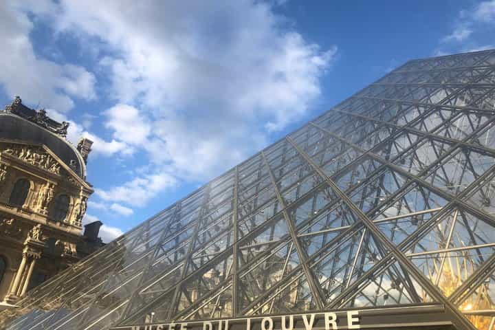 The Essential Louvre Masterpieces Tour - Limited to Six Guests