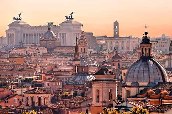 Hidden Gems & Rome Catacomb Tour Small Group 8 People Max. 