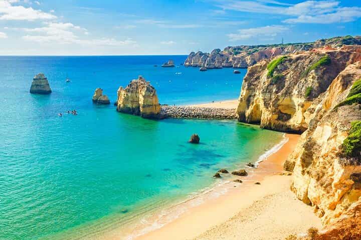 Algarve to Porto with 2 Opcional Stops on the way