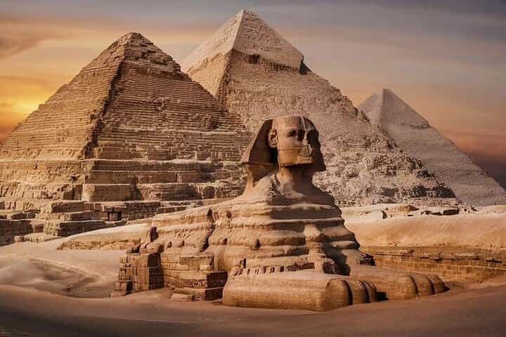 Quick Adventure: Explore the Pyramids & Sphinx in Half a Day