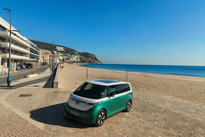 From Lisbon to Sesimbra With Locals