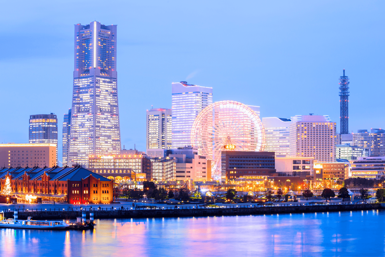 Yokohama- Air Cabin Sightseeing & Classic Spots Walking Tour