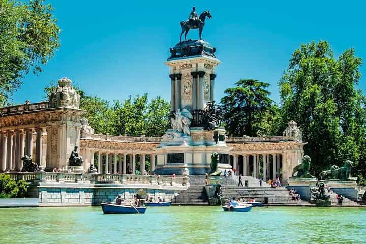 Algarve to Seville One Way Trip Up to 4 stops 