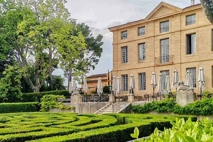Wine Elegance: Discovery at Château La Coste and La Gaude