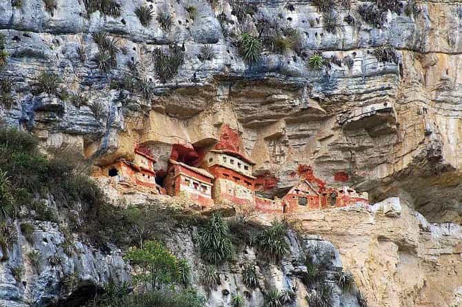 Revash Mausoleums and Museum of Leymebamba Full-Day Tour from Chachapoyas