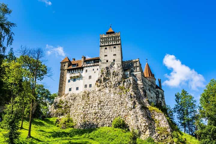 Peles Castle, Bran Castle, Brasov Day Trip from Bucharest