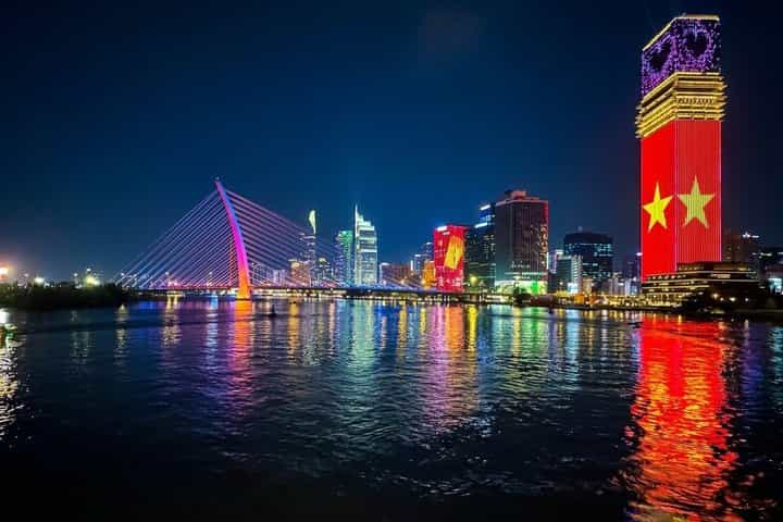 Sai Gon City Tour and Dinner On Cruise Half Day