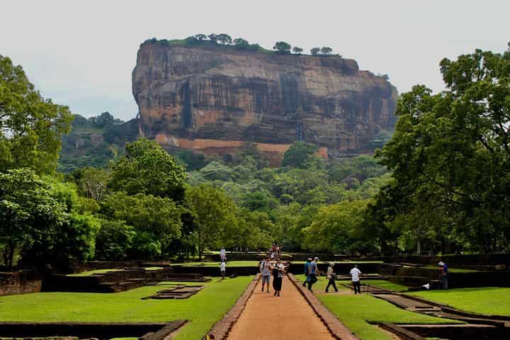 Sigiriya Rock and Polonnaruwa Day Tour From Trincomalee