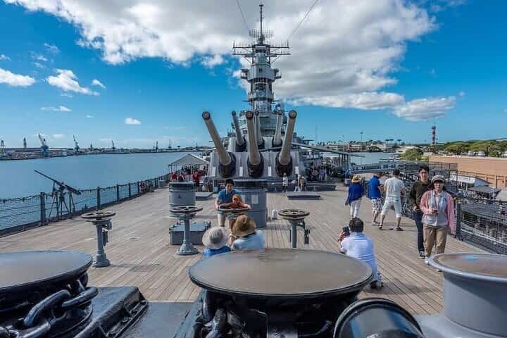 Day Tour Pearl Harbor USS AZ Memorial and Battleship Missouri 