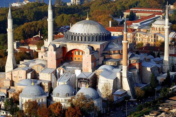 6 Days - Istanbul, Kusadasi (Ephesus), Pamukkale / by Plane