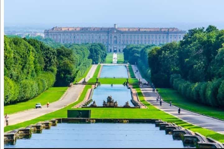 Royal Palace of Caserta tour and winery Cantina sul Vesuvio .